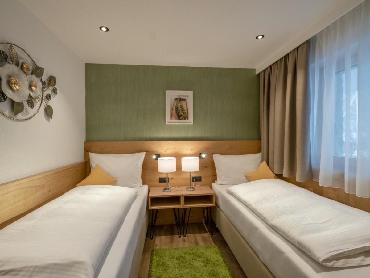 Alma Appartements Mayrhofen Esterno foto
